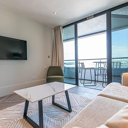 Open Balconey River View! Wow Liverpool Exterior photo